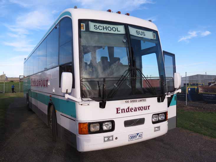 Endeavour Volvo B10MSE Volgren 0889AO